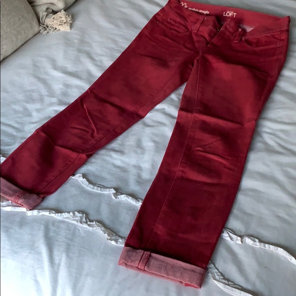Loft | Red Distressed Capris